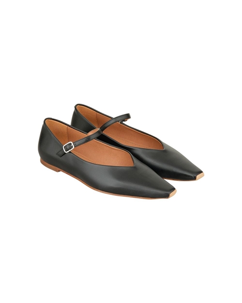 SKALL STUDIO POINTY MARY JANE BLACK